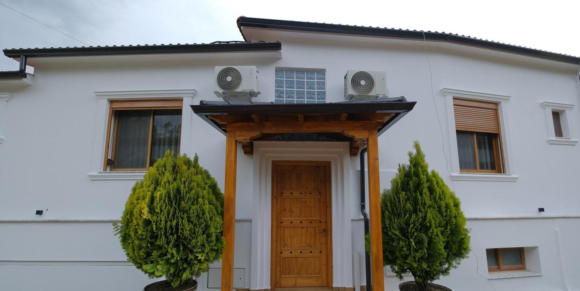 Salillari Guest House 베라트 외부 사진