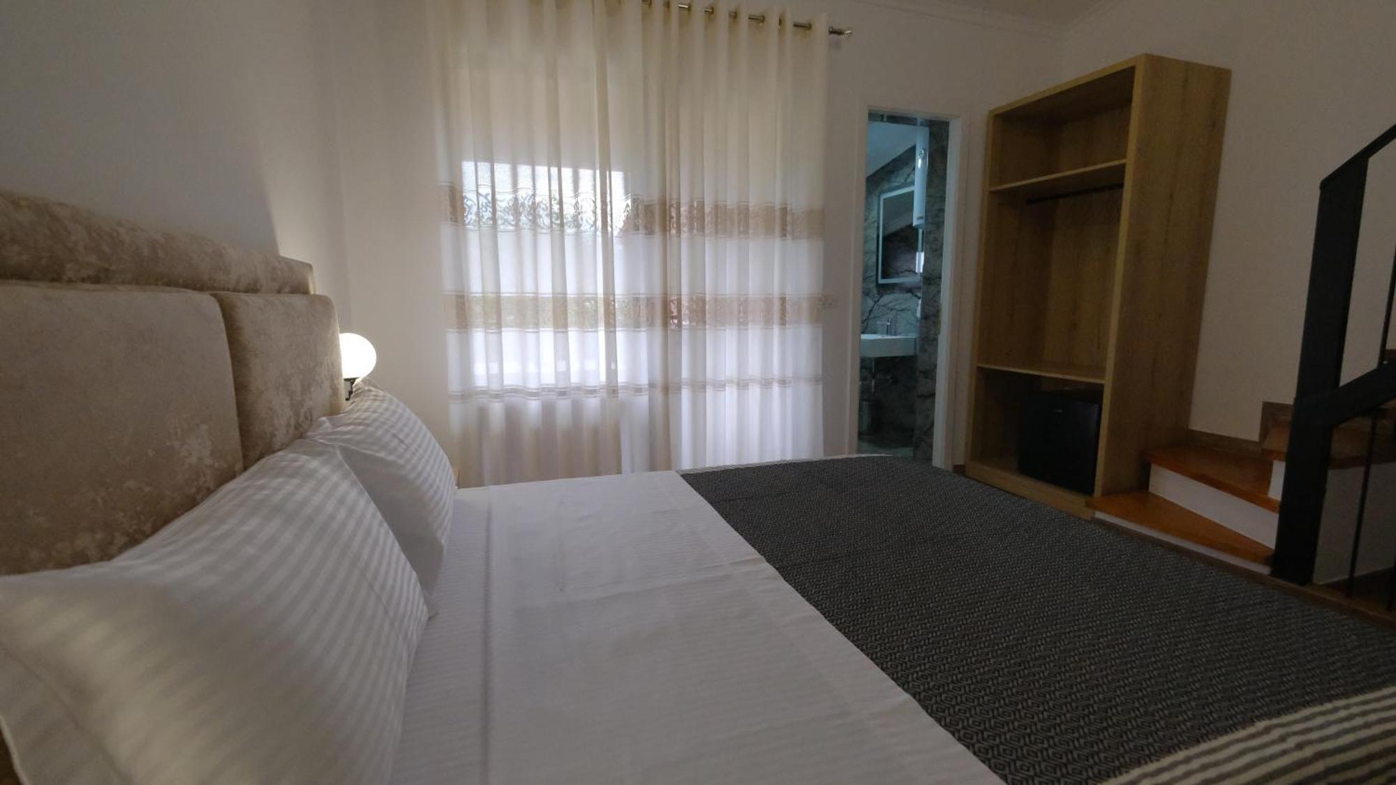 Salillari Guest House 베라트 외부 사진