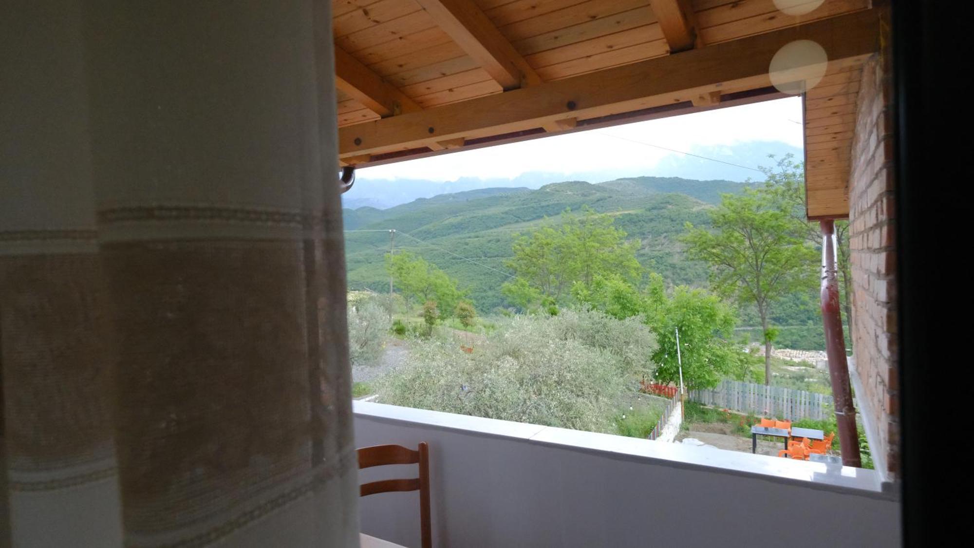 Salillari Guest House 베라트 외부 사진