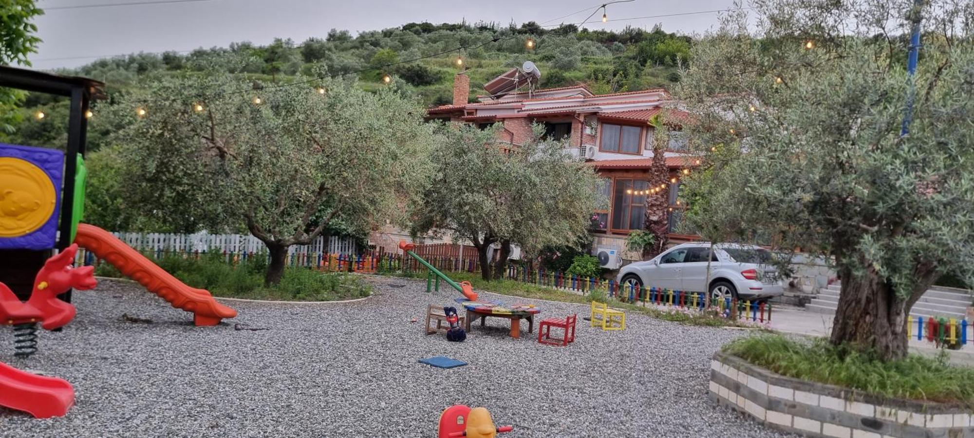 Salillari Guest House 베라트 외부 사진