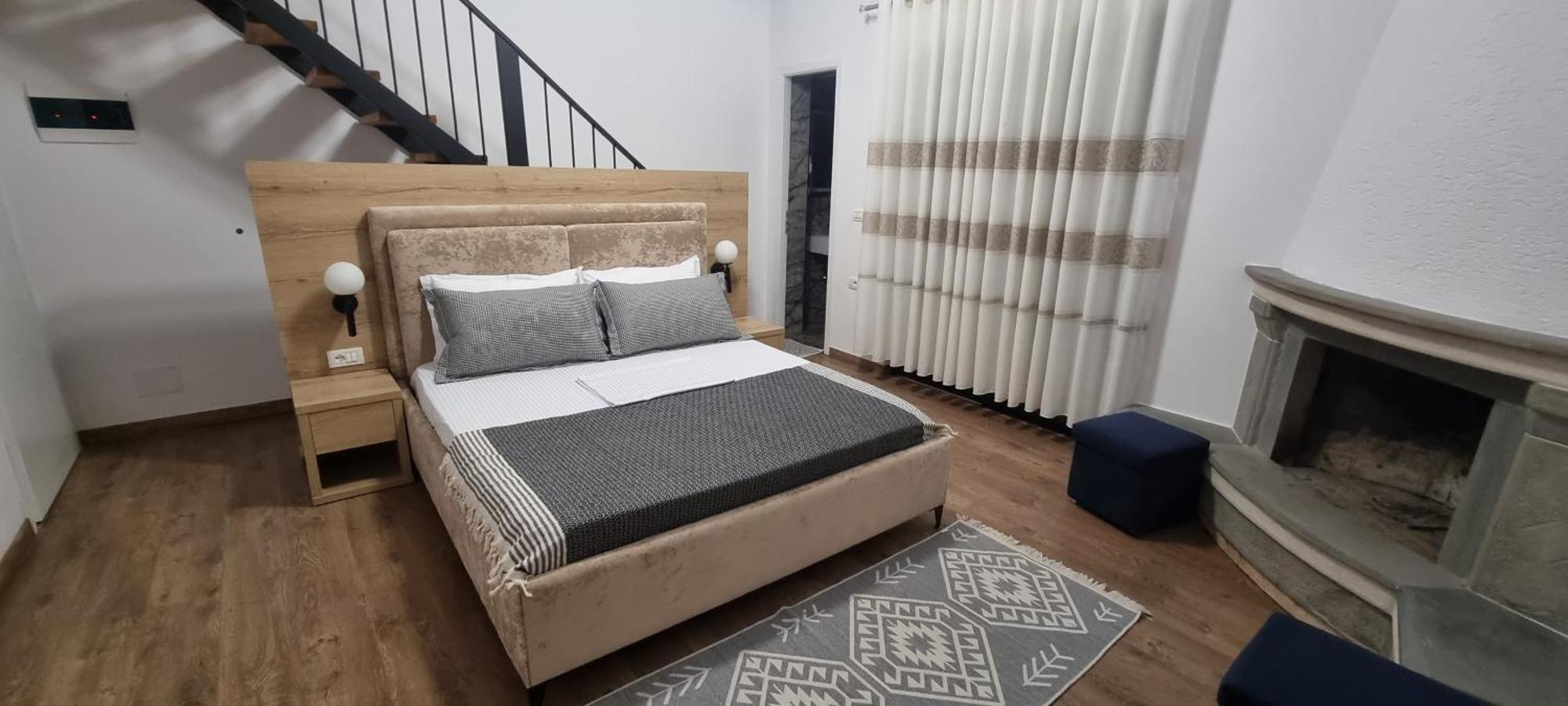 Salillari Guest House 베라트 외부 사진