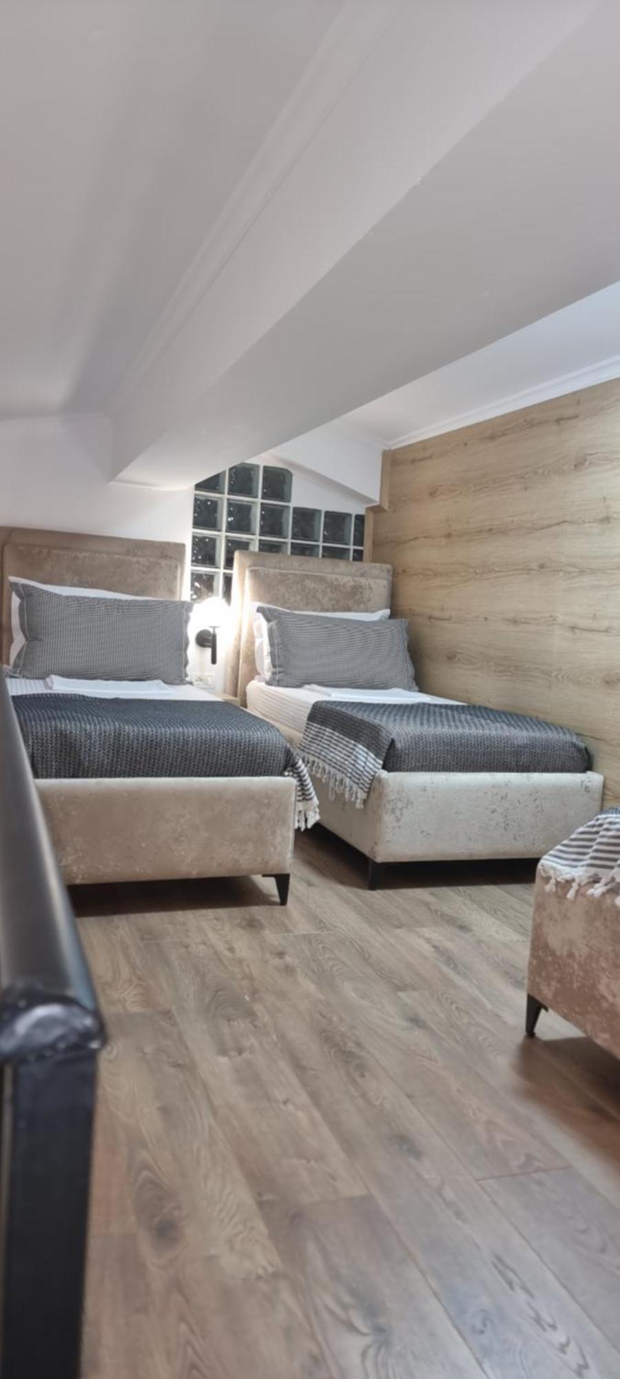 Salillari Guest House 베라트 외부 사진