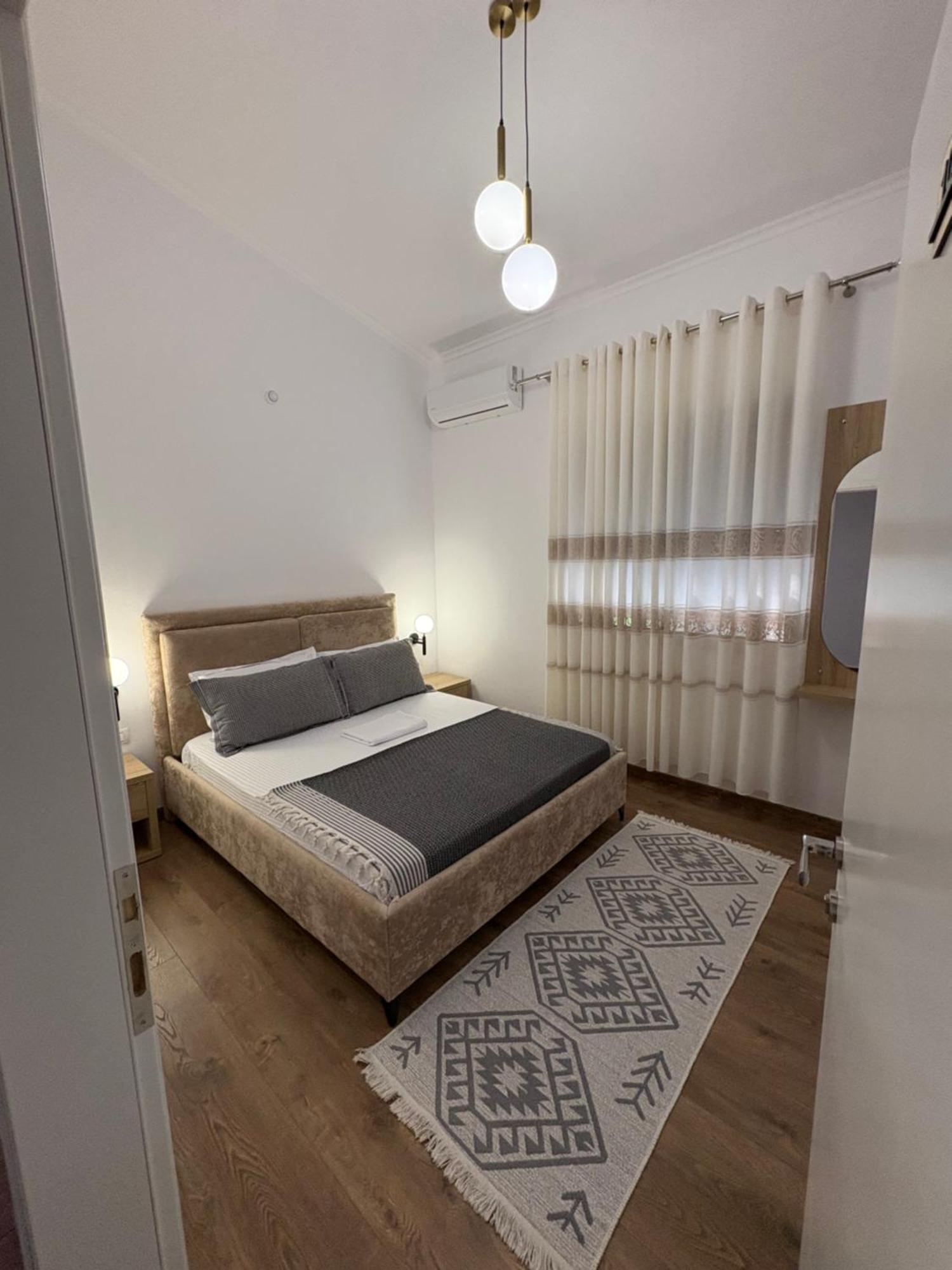 Salillari Guest House 베라트 외부 사진
