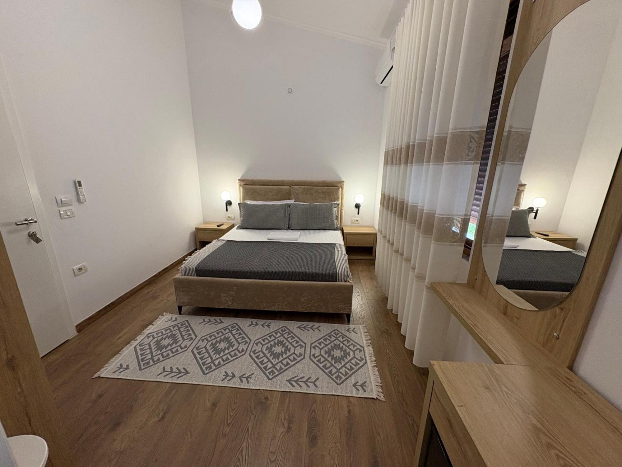Salillari Guest House 베라트 외부 사진