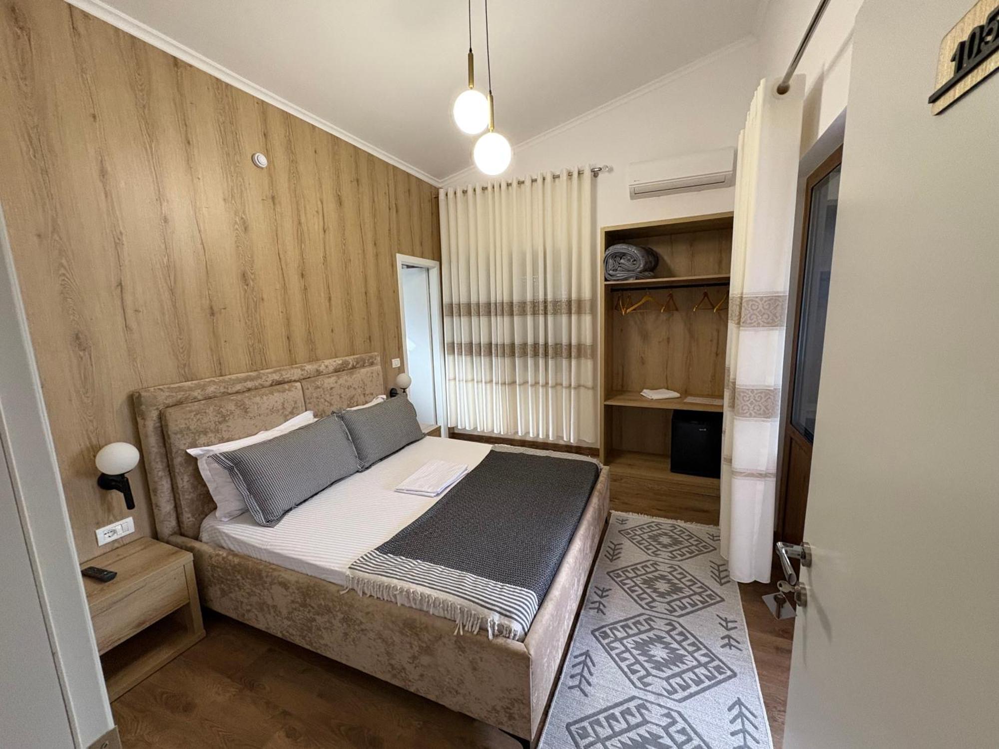 Salillari Guest House 베라트 외부 사진