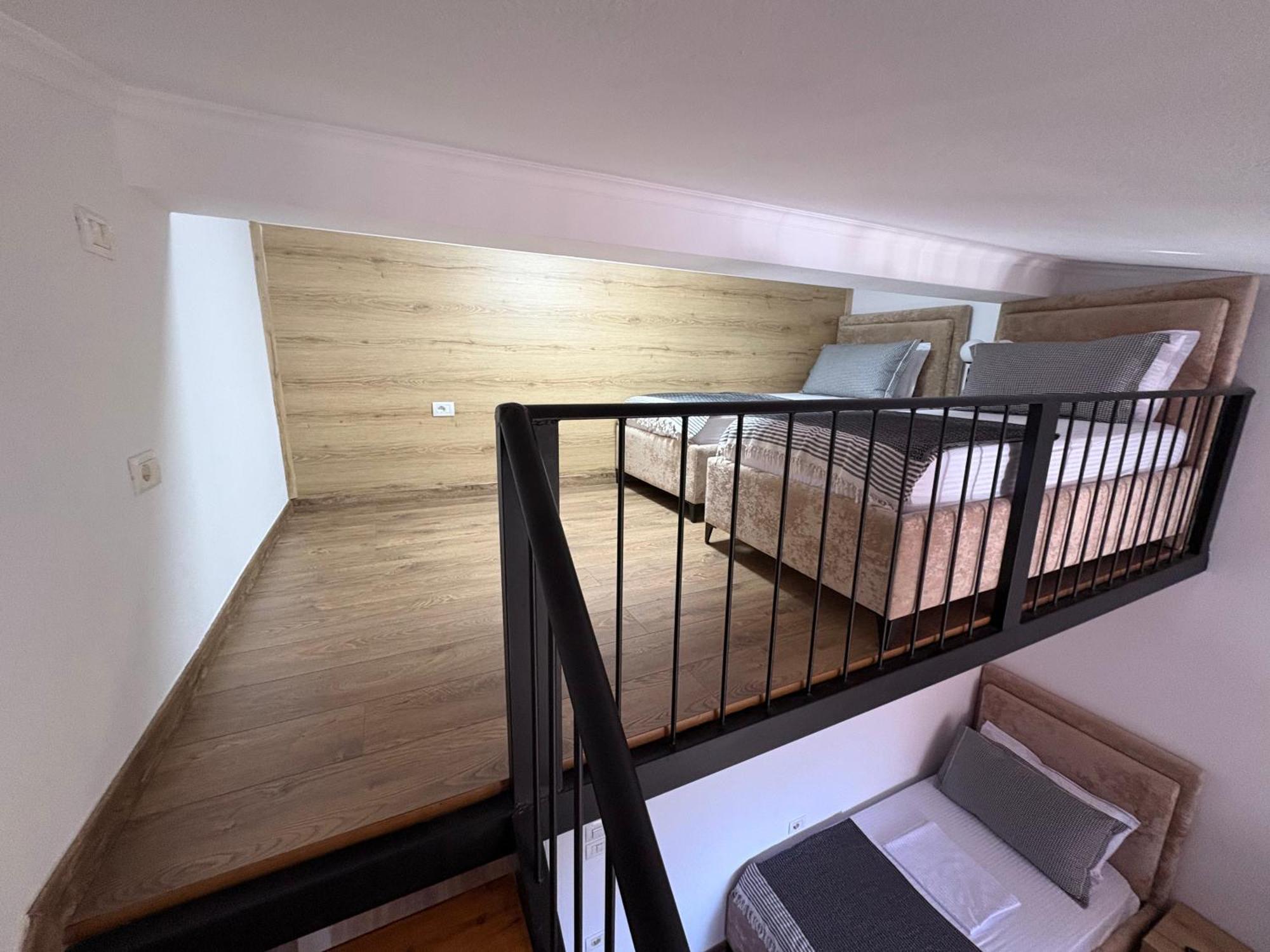 Salillari Guest House 베라트 외부 사진