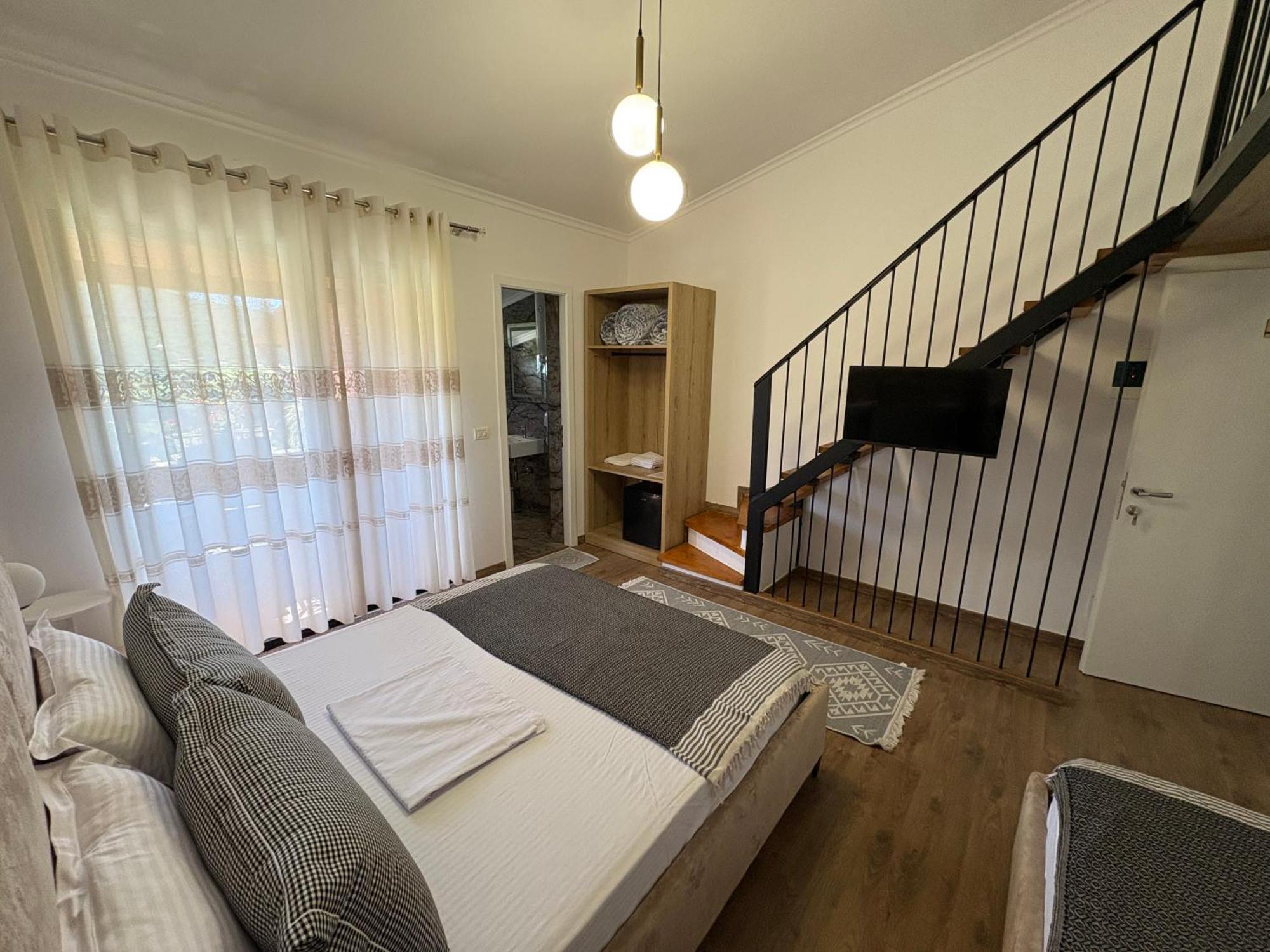 Salillari Guest House 베라트 외부 사진