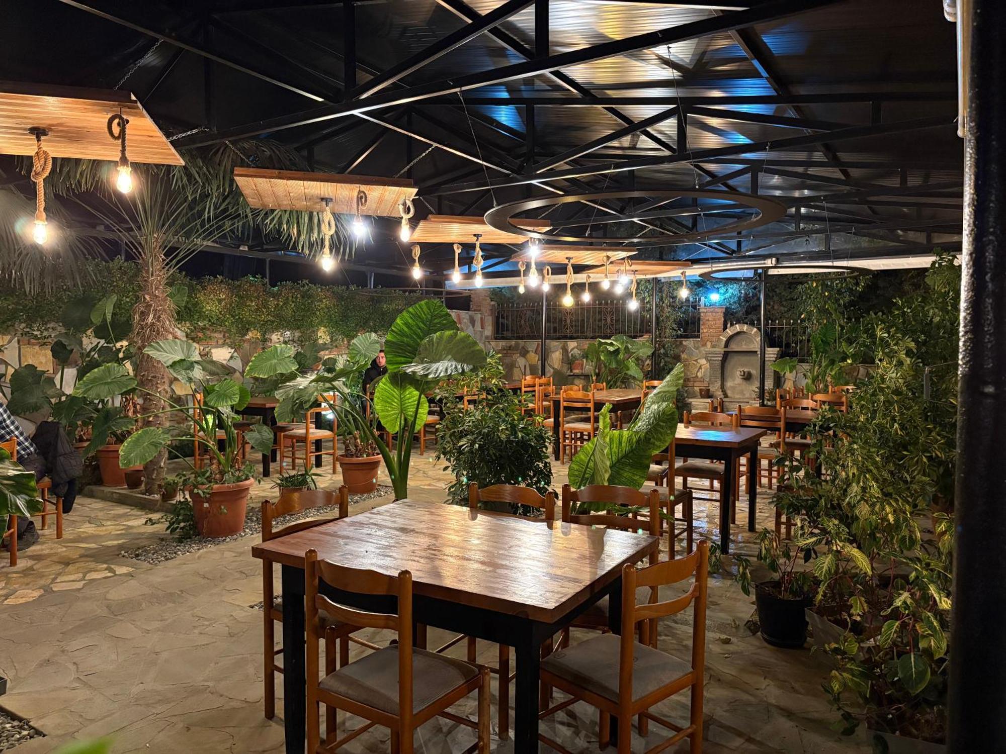 Salillari Guest House 베라트 외부 사진